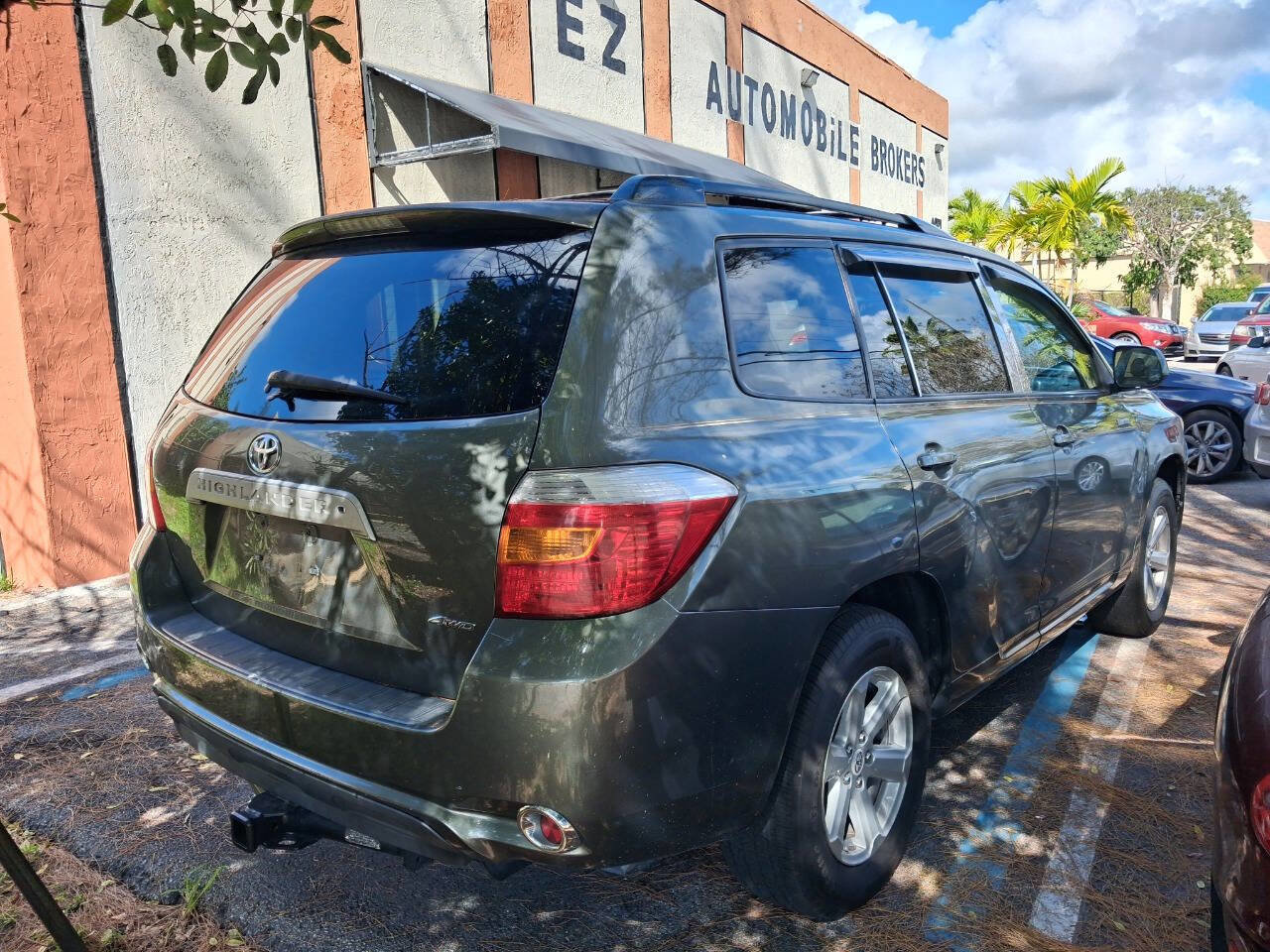 Used 2010 Toyota Highlander SE image 5
