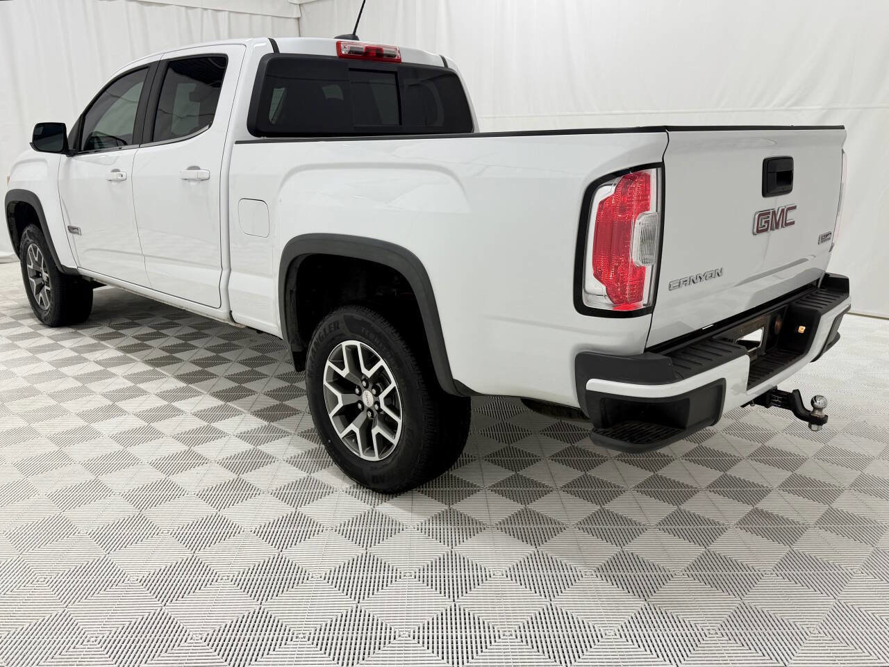 Used 2018 GMC Canyon All Terrain w/ Trailering Package image 7