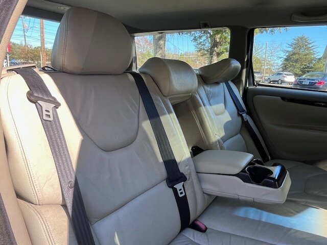 Used 2006 Volvo V70 2.5T FWD image 18
