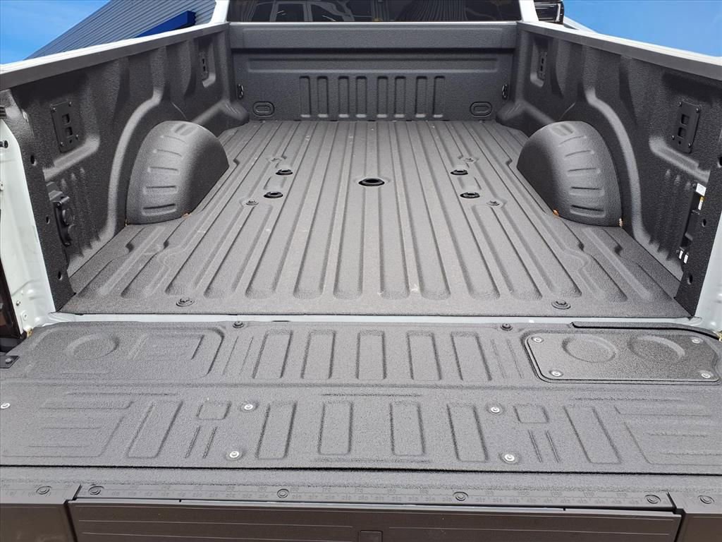 New 2025 Ford F450 Platinum image 25