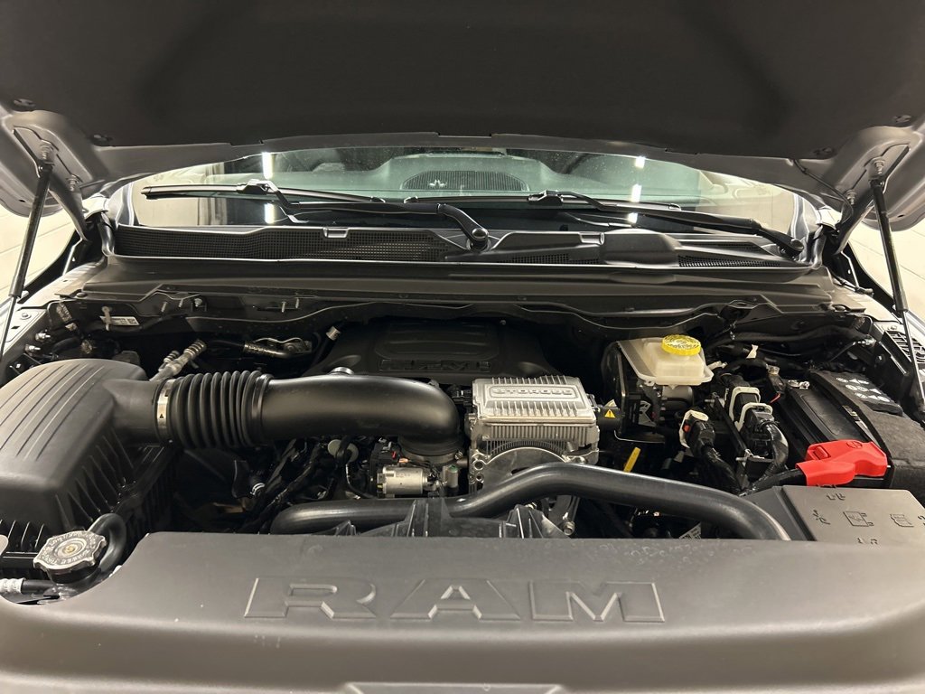 New 2026 RAM 1500 4x4 Crew Cab image 12