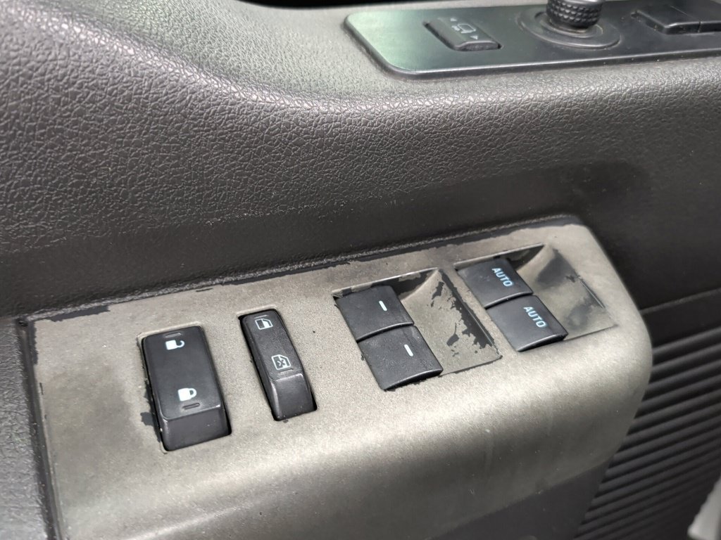 Used 2014 Ford F250 Lariat w/ Chrome Package AWD/4WD image 12