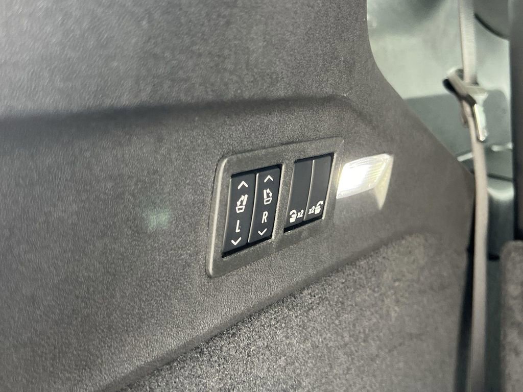 New 2026 Cadillac Escalade IQL Luxury image 33