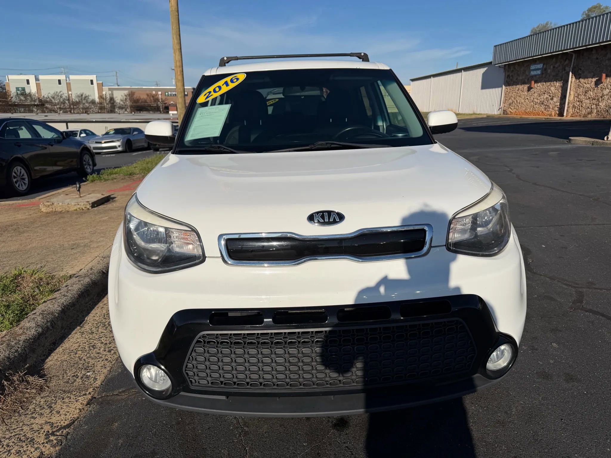 Used 2016 Kia Soul + image 2
