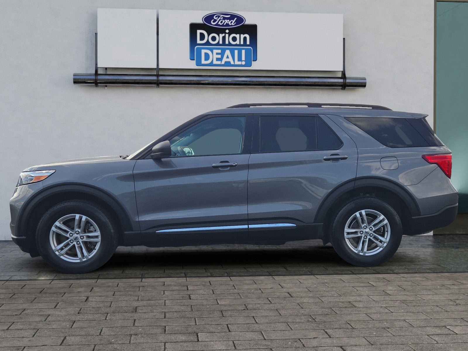 Certified 2022 Ford Explorer XLT image 6