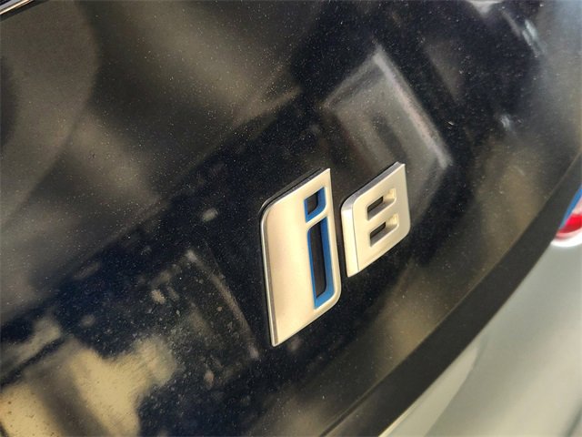 Used 2016 BMW i8 image 12