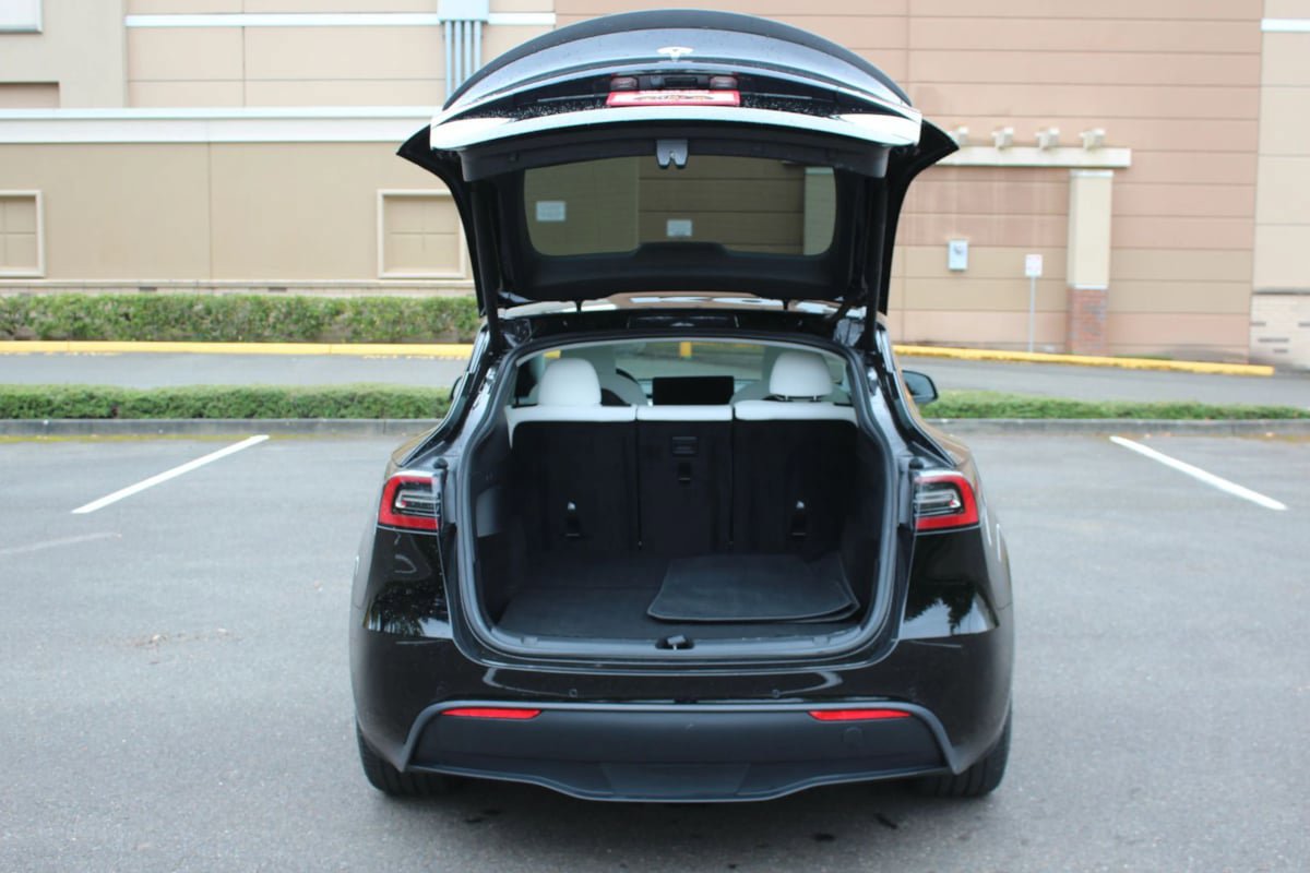 Used 2021 Tesla Model Y Performance AWD/4WD image 24