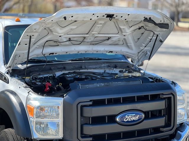 Used 2016 Ford F550 2WD Regular Cab Super Duty image 27