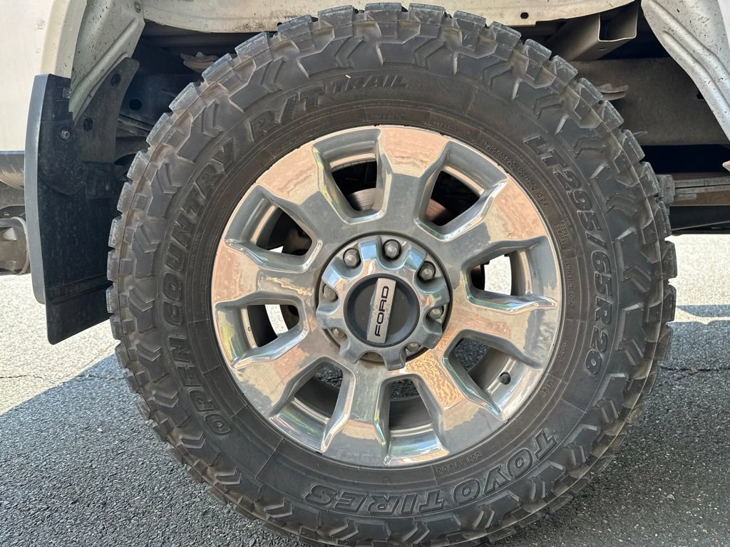 Used 2019 Ford F350 Lariat w/ Lariat Ultimate Package AWD/4WD image 17