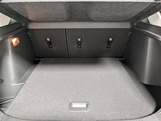 New 2026 Chevrolet Trax LT w/ Driver Confidence Package FWD image 14