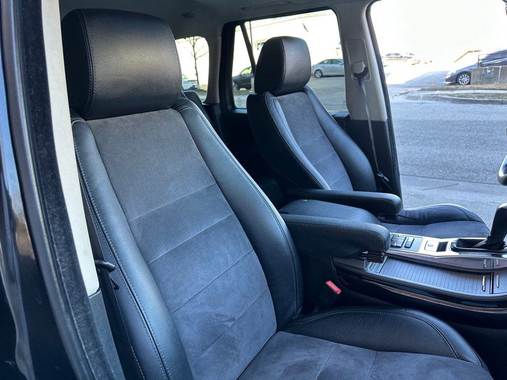 Used 2013 Land Rover Range Rover Sport HSE image 26