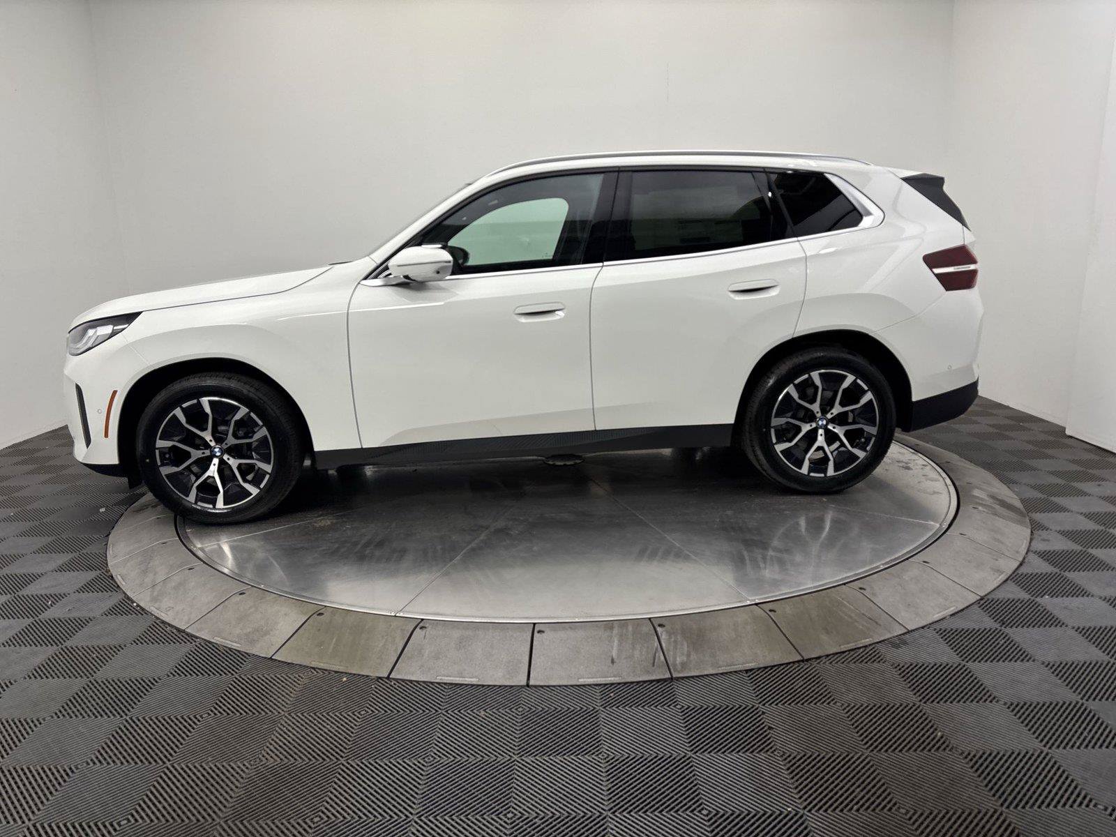 New 2026 BMW X3 xDrive30i w/ Premium Package AWD/4WD image 16
