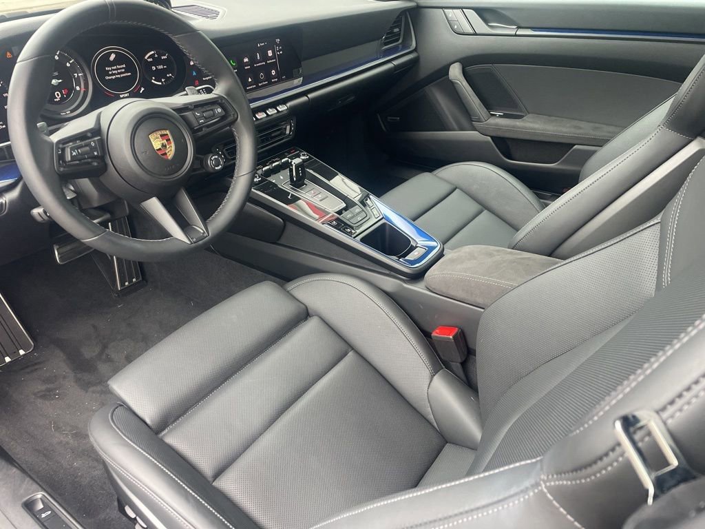 Certified 2024 Porsche 911 Carrera GTS image 4