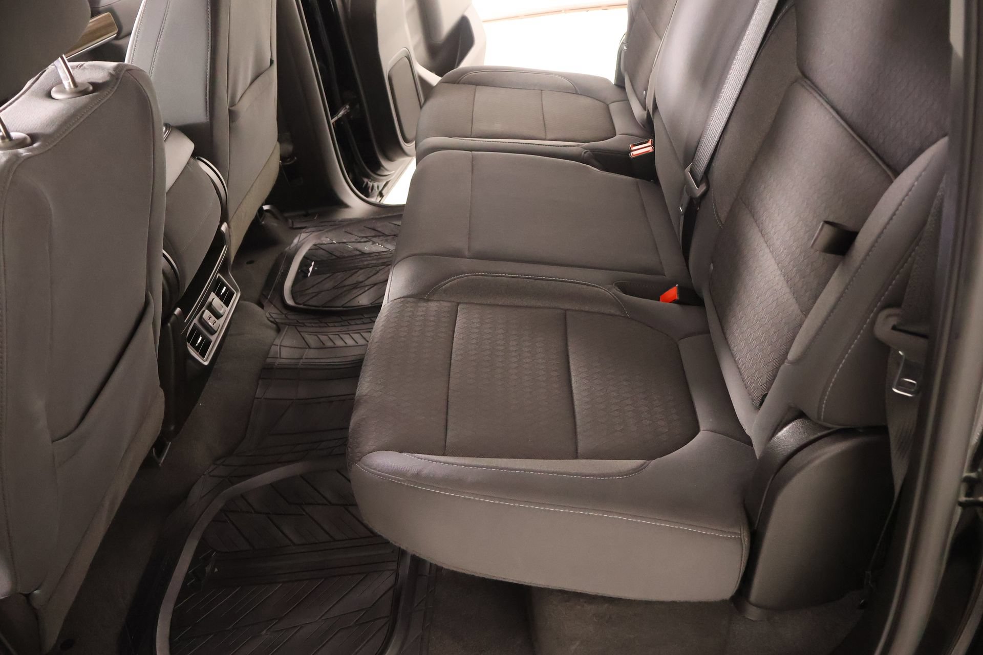 Used 2020 Chevrolet Silverado 1500 LT w/ Texas Edition AWD/4WD image 12