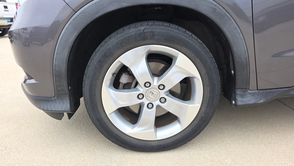 Used 2016 Honda HR-V EX image 10