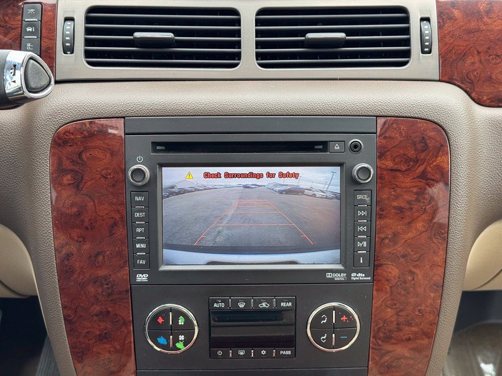 Used 2012 Chevrolet Suburban LTZ AWD/4WD image 4