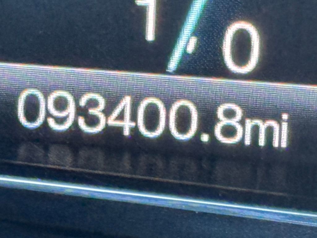 Used 2017 Ford Explorer Limited image 10