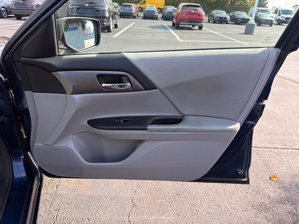 Used 2014 Honda Accord LX image 24