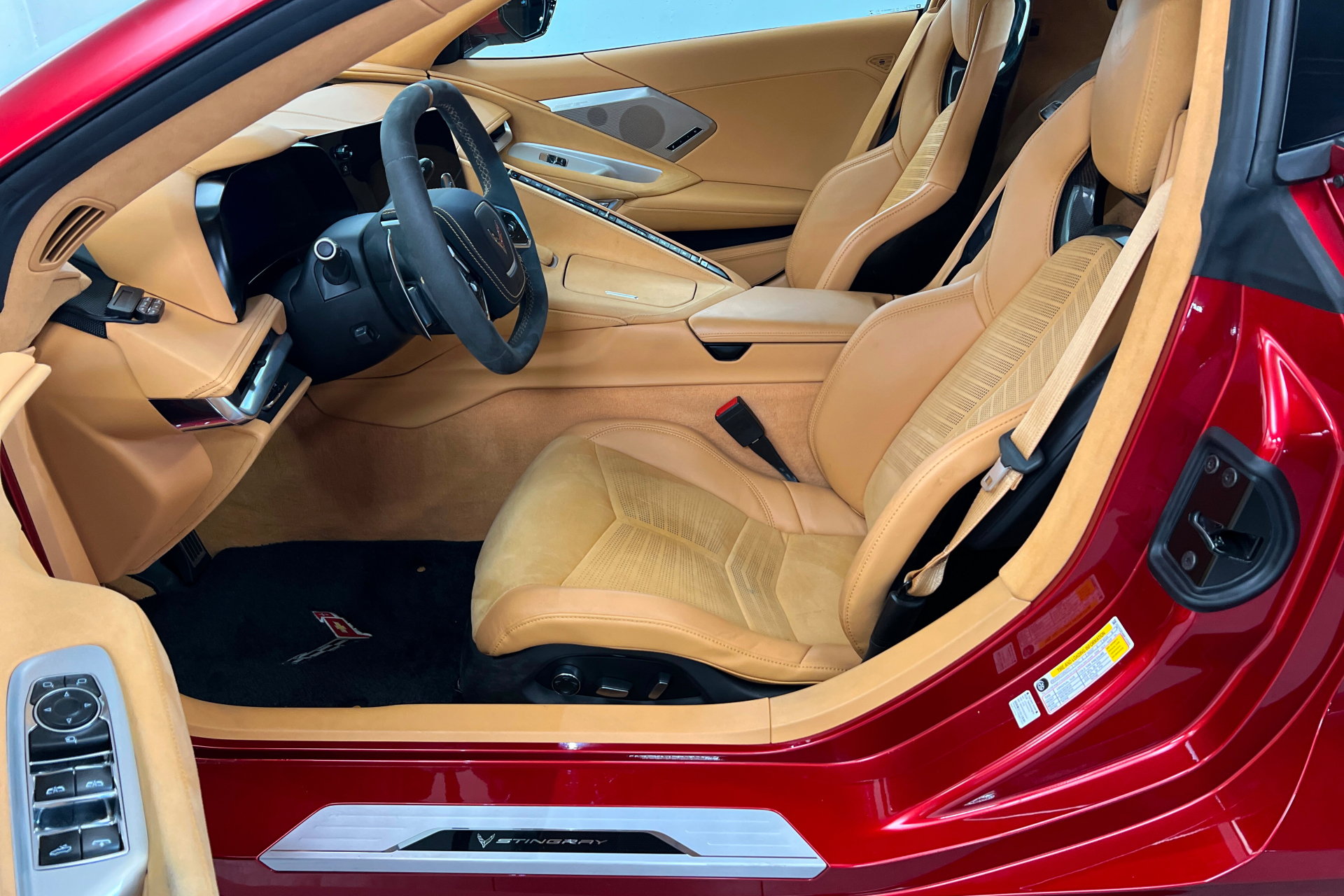 Used 2021 Chevrolet Corvette Stingray Premium Conv w/ Z51 Performance Package RWD image 14