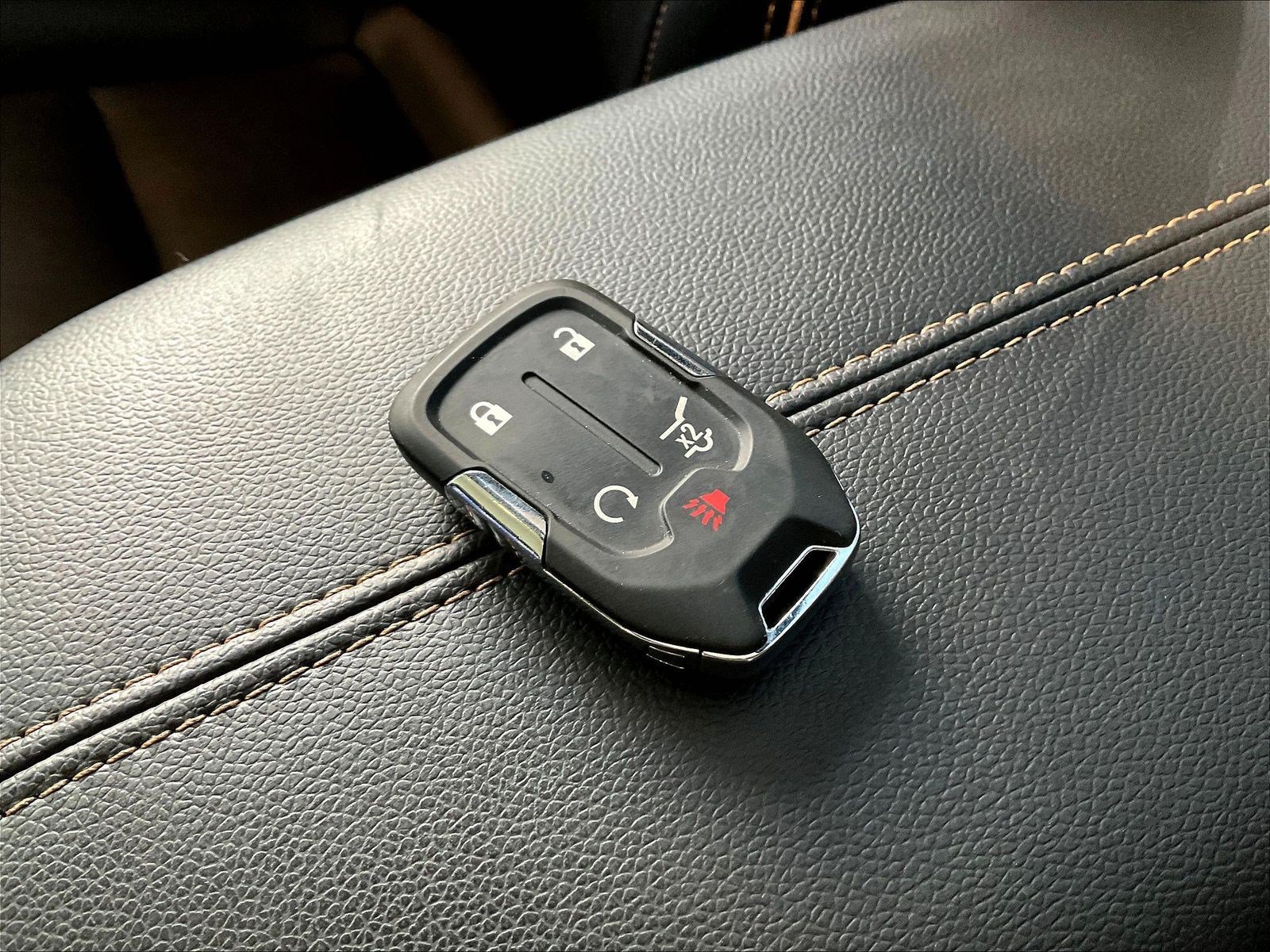 Used 2022 GMC Terrain AT4 w/ Tech Package AWD/4WD image 33