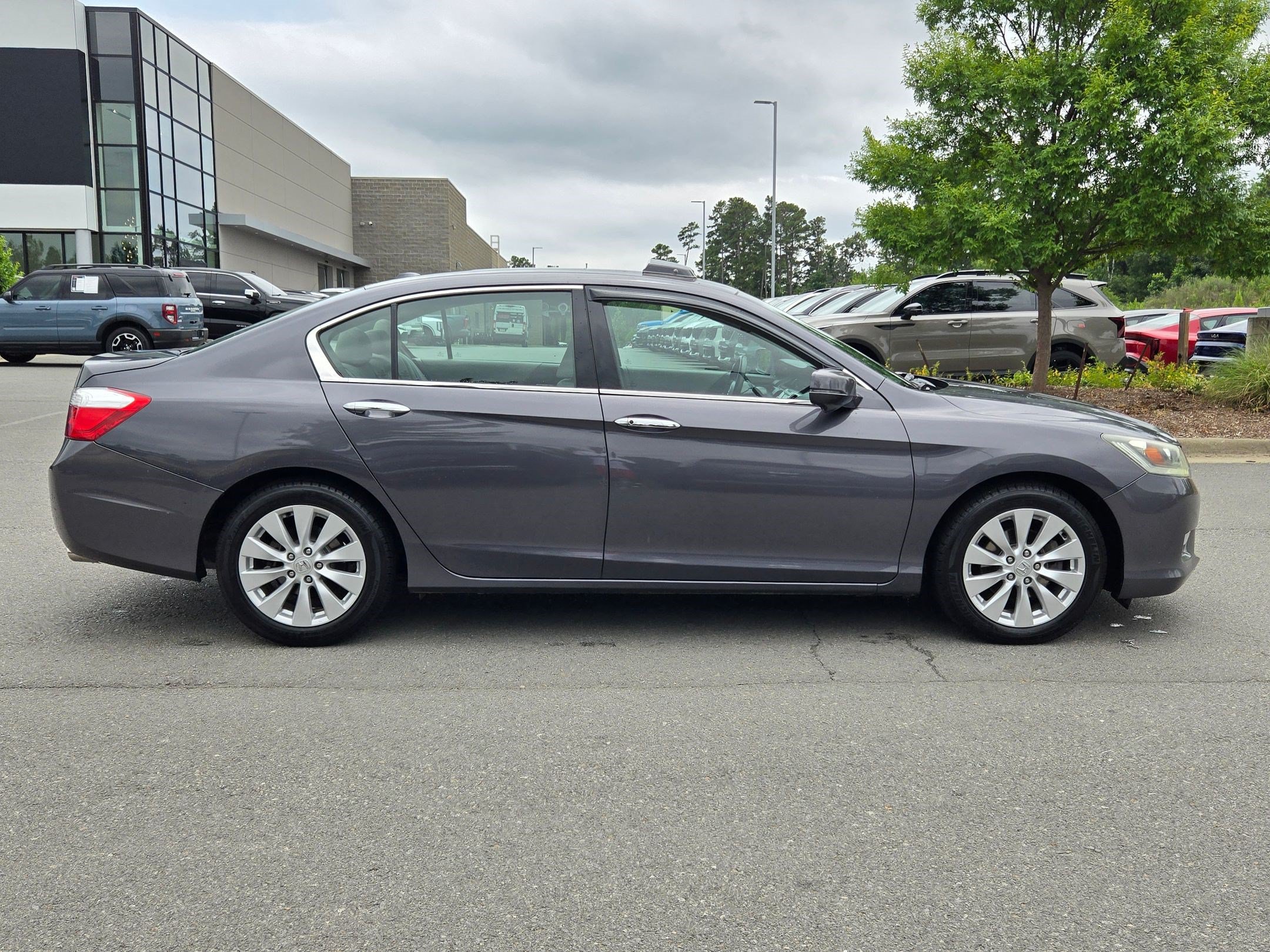 Used 2013 Honda Accord EX-L image 8