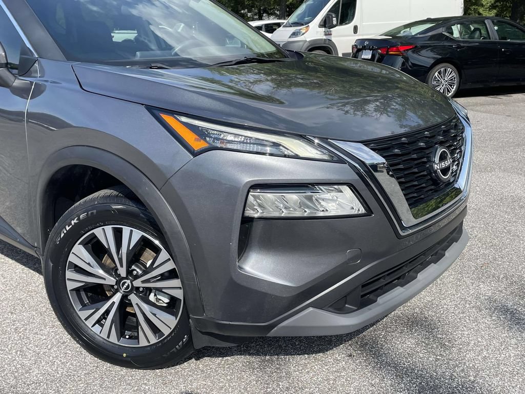 Used 2023 Nissan Rogue SV FWD image 9