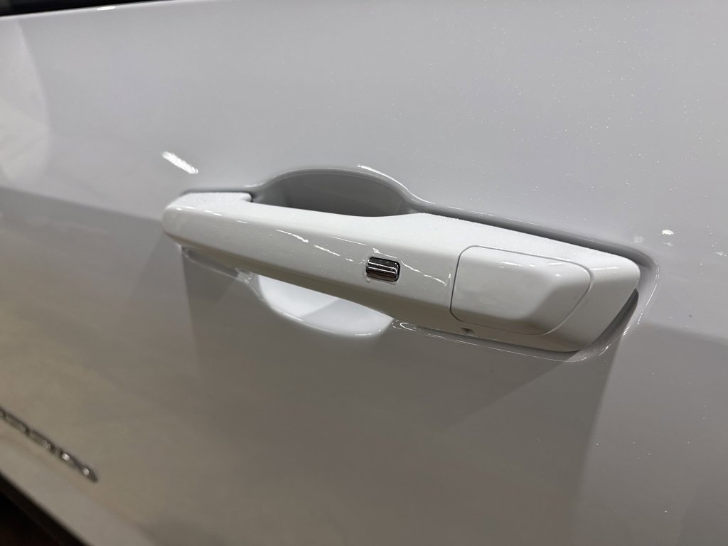 New 2026 GMC Terrain Elevation w/ Elevation Premium Package image 16