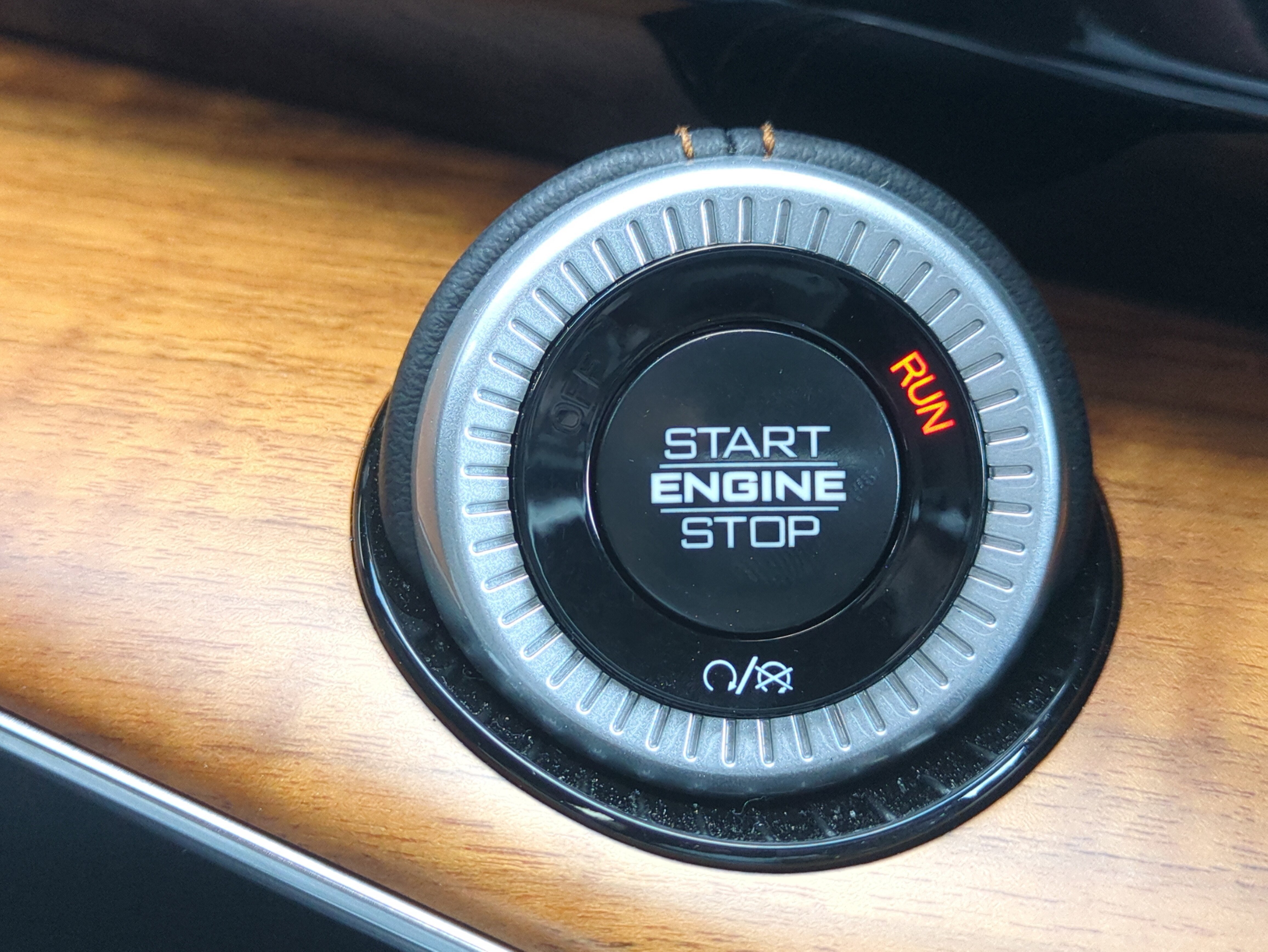 Certified 2024 Jeep Grand Wagoneer L Series III image 30