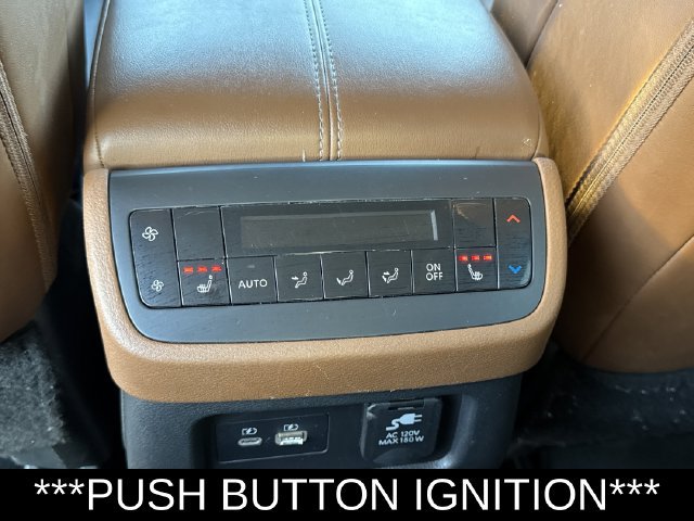 Used 2023 Nissan Pathfinder Platinum AWD/4WD image 11