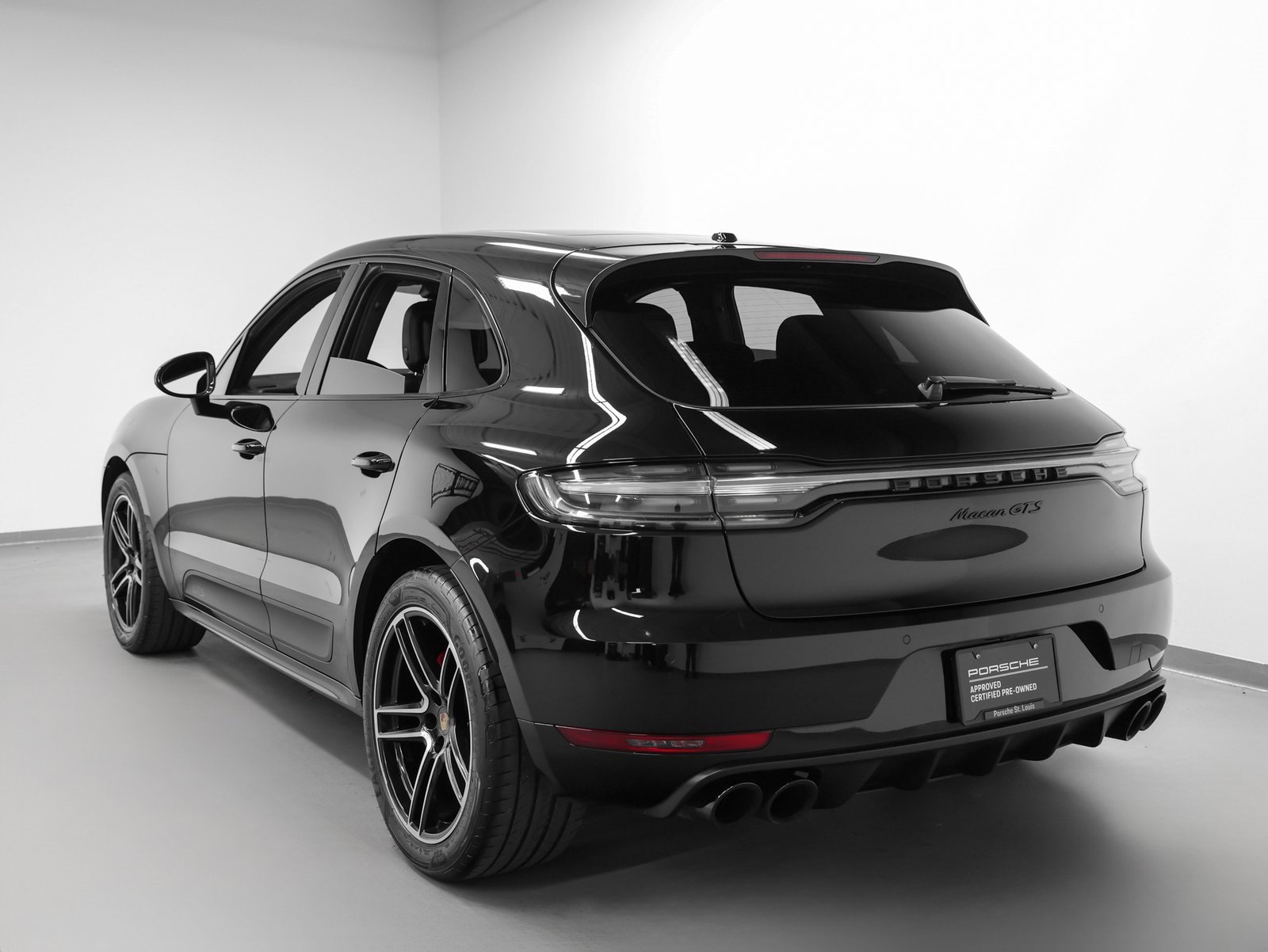 Used 2021 Porsche Macan GTS image 3