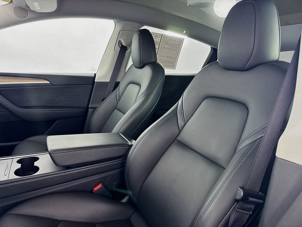 Used 2024 Tesla Model Y Long Range image 28