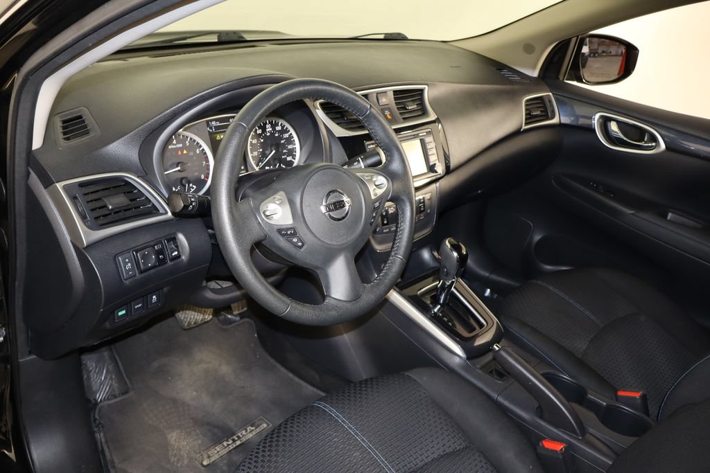 Used 2018 Nissan Sentra SR w/ Technology Package FWD image 23