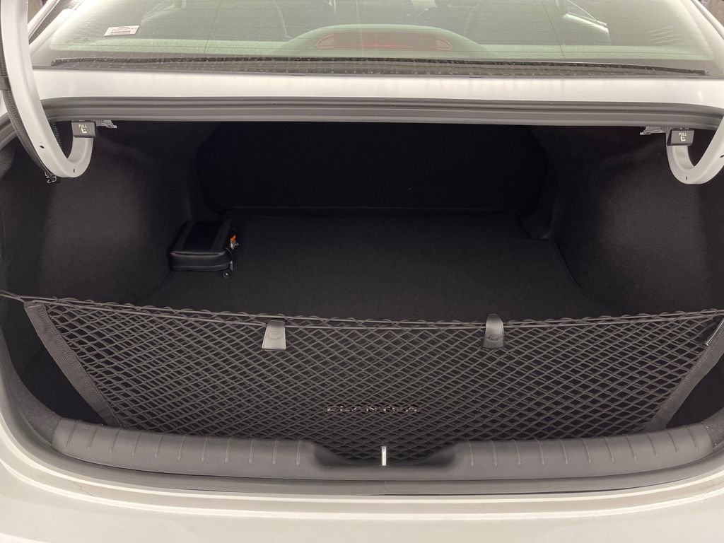 New 2025 Hyundai Elantra Sport image 10