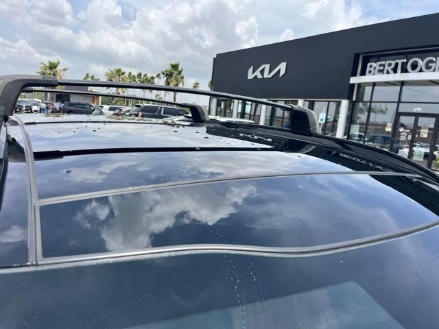 Used 2024 Kia Sportage SX FWD image 5