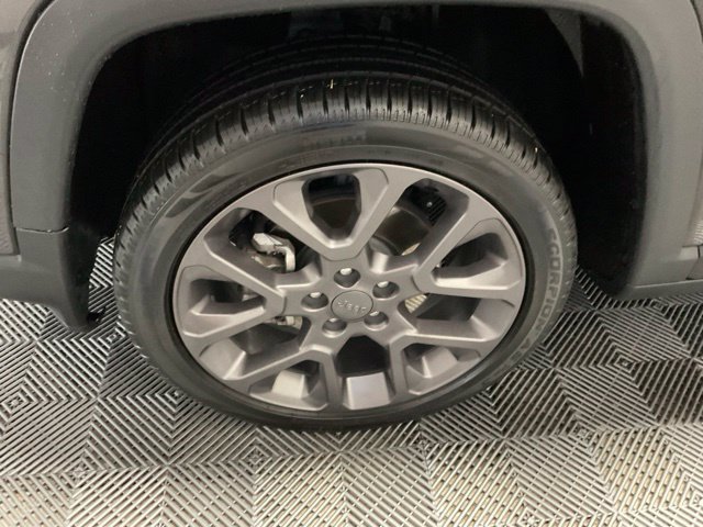 Used 2021 Jeep Compass Latitude AWD/4WD image 40