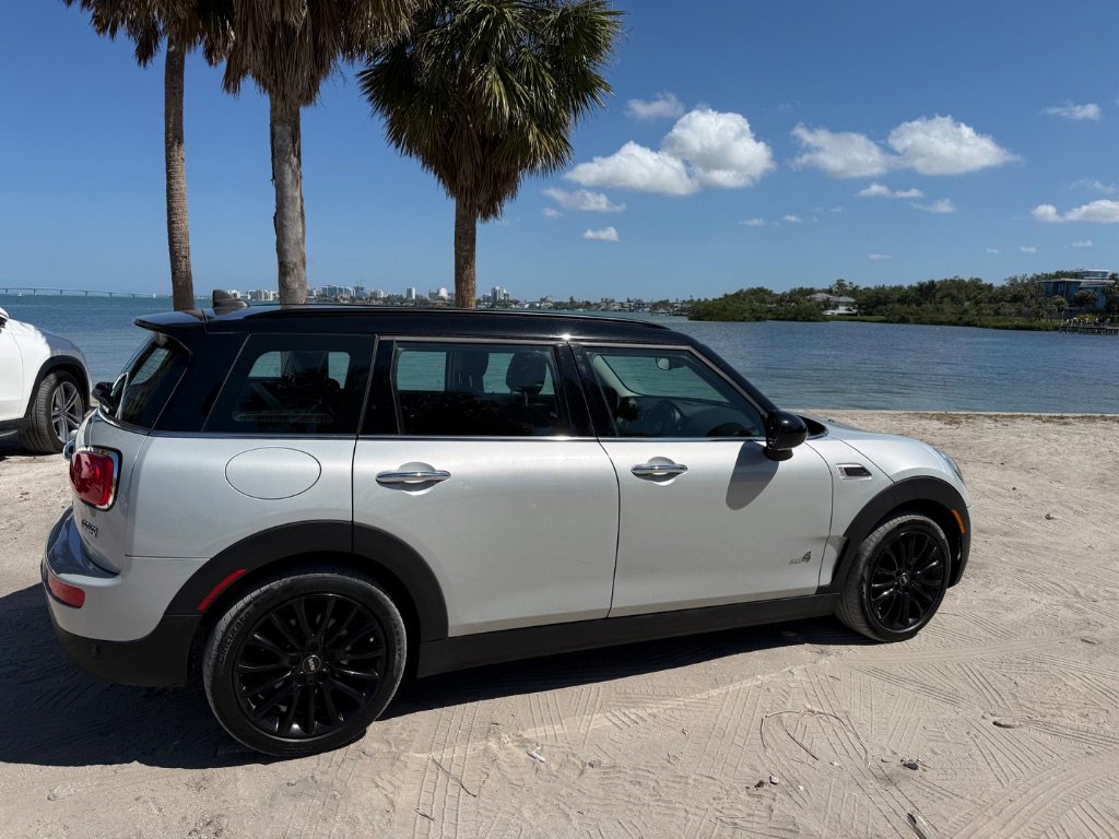 Used 2019 MINI Cooper Clubman ALL4 AWD/4WD image 6