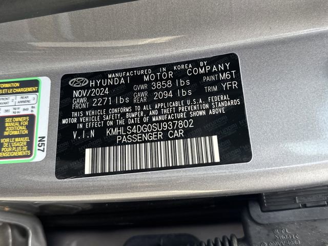 Certified 2025 Hyundai Elantra SEL FWD image 31