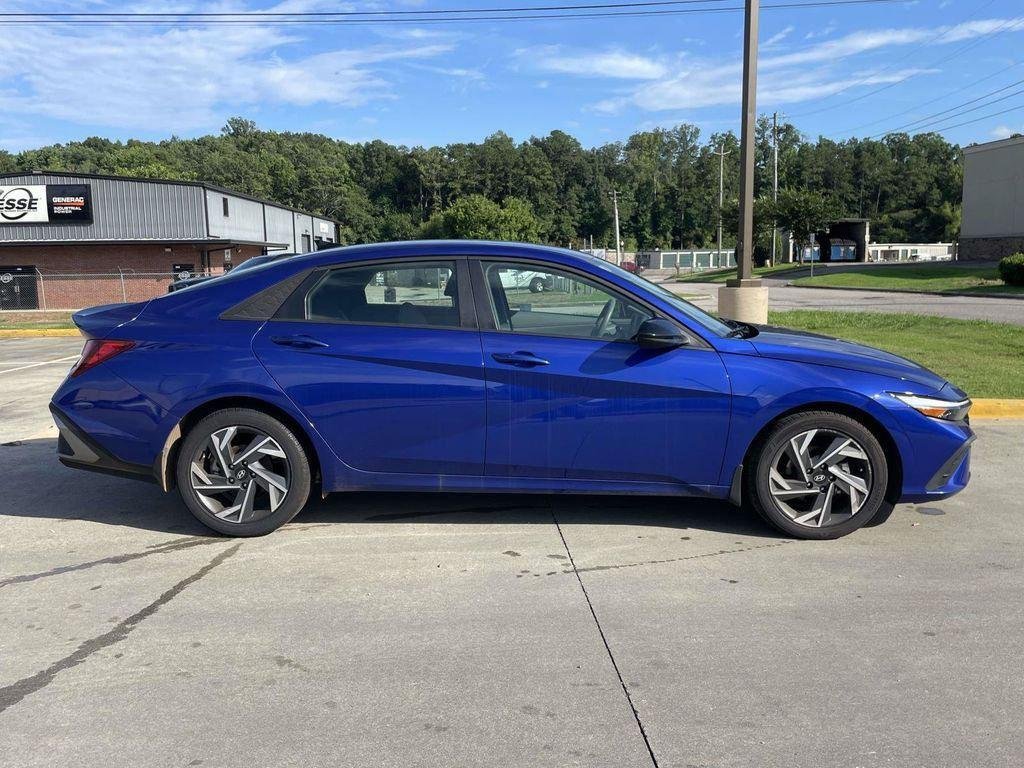 New 2025 Hyundai Elantra Sport FWD image 52