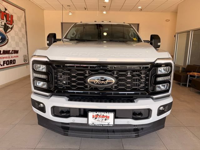 Used 2025 Ford F350 Lariat w/ Lariat Ultimate Package AWD/4WD image 2