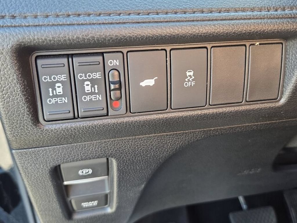 Used 2025 Honda Odyssey EX-L image 30
