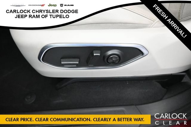 Used 2024 Jeep Wagoneer 2WD image 17