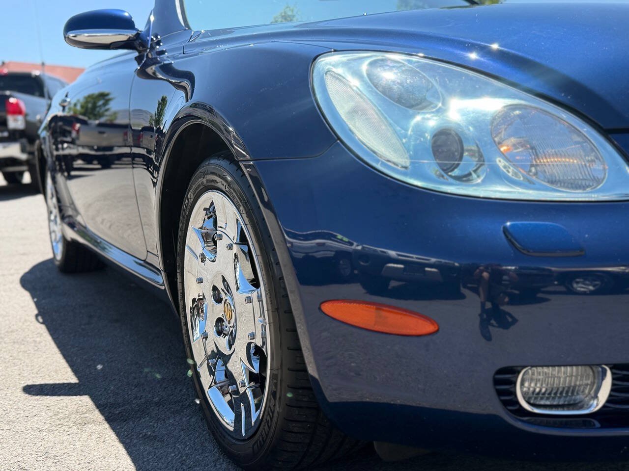 Used 2005 Lexus SC 430 Convertible w/ Preferred Accessory Pkg RWD image 37
