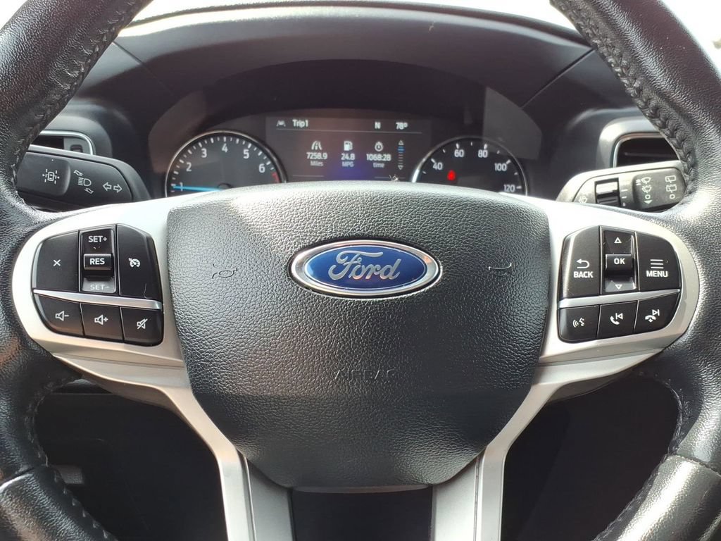 Used 2023 Ford Explorer XLT w/ Equipment Group 202A AWD/4WD image 22