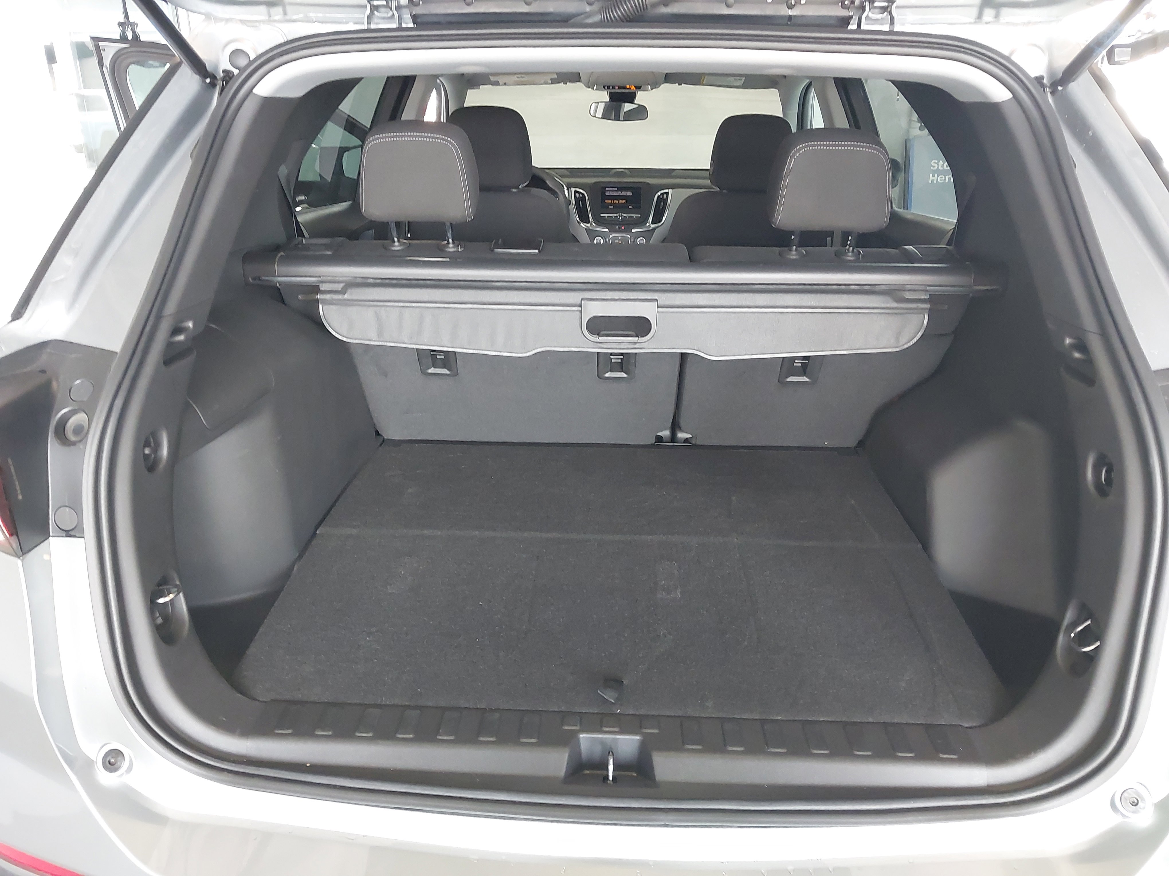 Used 2023 Chevrolet Equinox LS w/ LS Convenience Package image 27