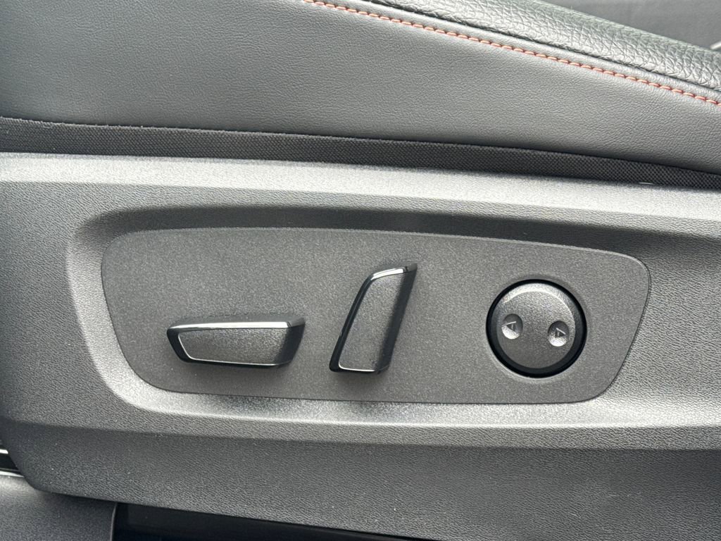 New 2026 Nissan Pathfinder Rock Creek image 32