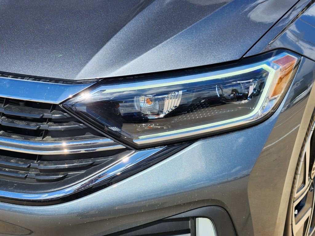 Used 2022 Volkswagen Jetta SEL image 9