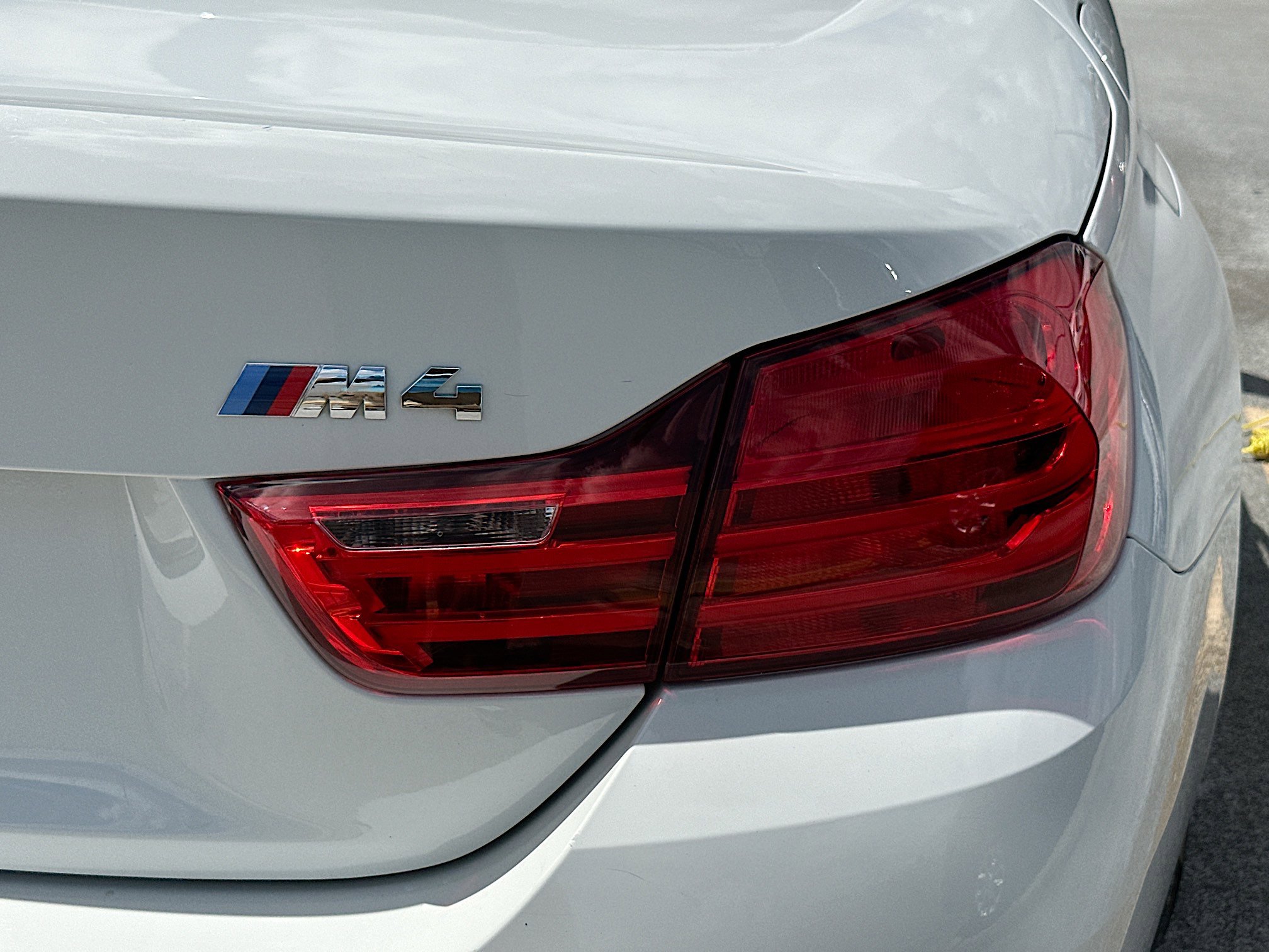 Used 2016 BMW M4 Convertible RWD image 32
