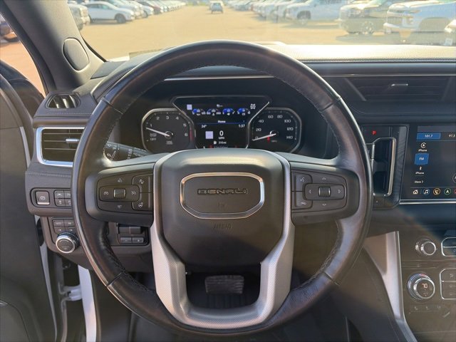 Used 2021 GMC Yukon XL Denali w/ Denali Ultimate Package image 16