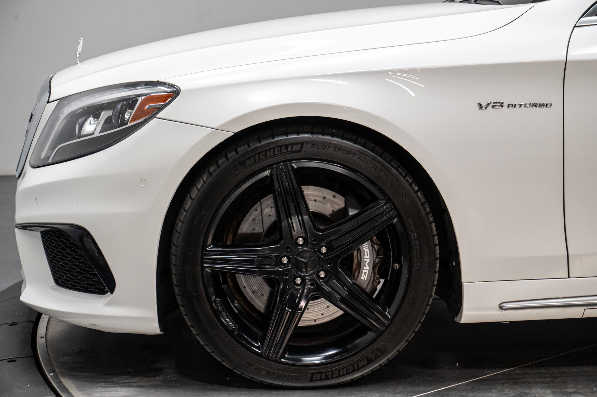 Used 2015 Mercedes-Benz S 63 AMG 4MATIC Sedan w/ Driver Assistance Package image 59