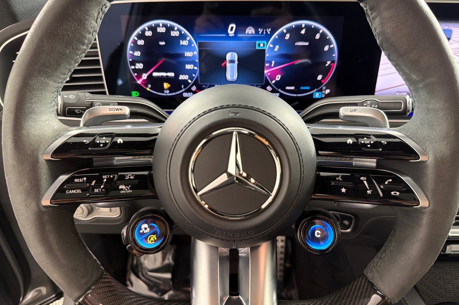 Used 2024 Mercedes-Benz GLS 63 AMG 4MATIC image 24